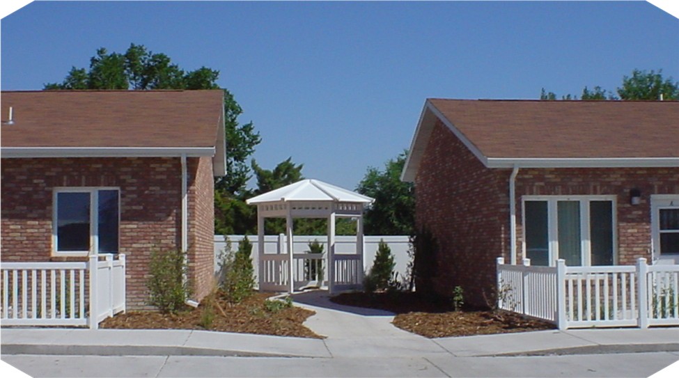 Valacia North courtyard and apartments